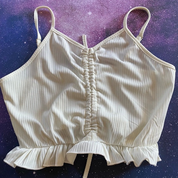 Adorable Ruffled cinched Ribbed Crop top with adjustable straps..  Brand New. - Picture 11 of 11